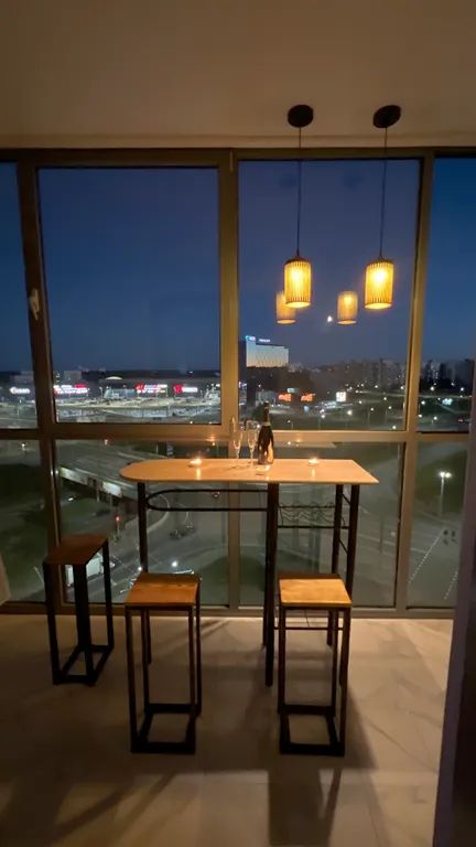 Уютная студия с большой панорамной лоджией