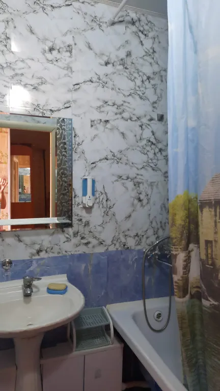 Уютная квартира с бойлером набережная центр в г. Актау