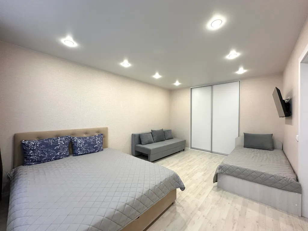 Квартира Апартаменты рядом госпиталь Мать и Дитя в новостройке — Тюмень