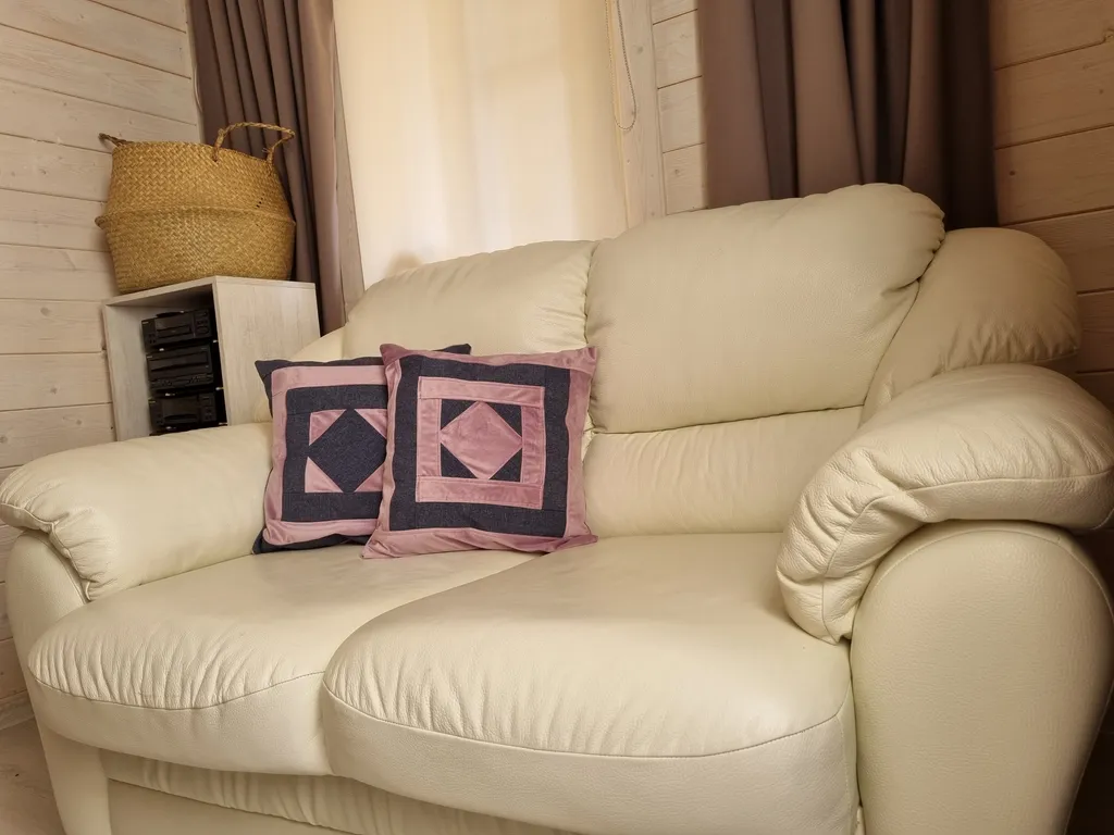 Деревянный дом в деревне дача фермера