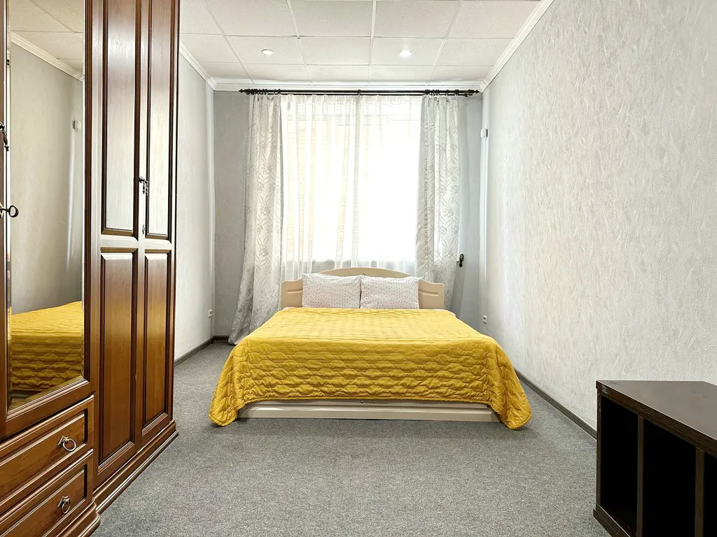 4-комнатная квартира в центре рядом с набережной — аренда посуточно в Кемерово