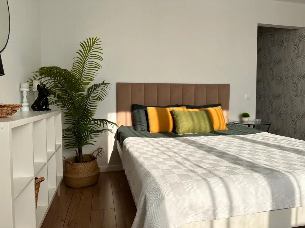 Апартаменты с видом на пруд