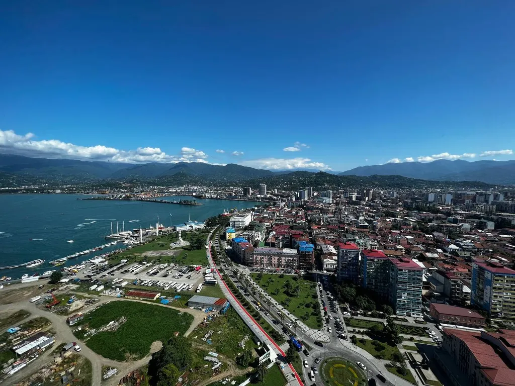 Премиальные апартаменты на берегу моря, Porta Batumi Tower