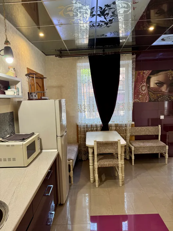 Коттедж 4-комнатный Дом — Евпатория