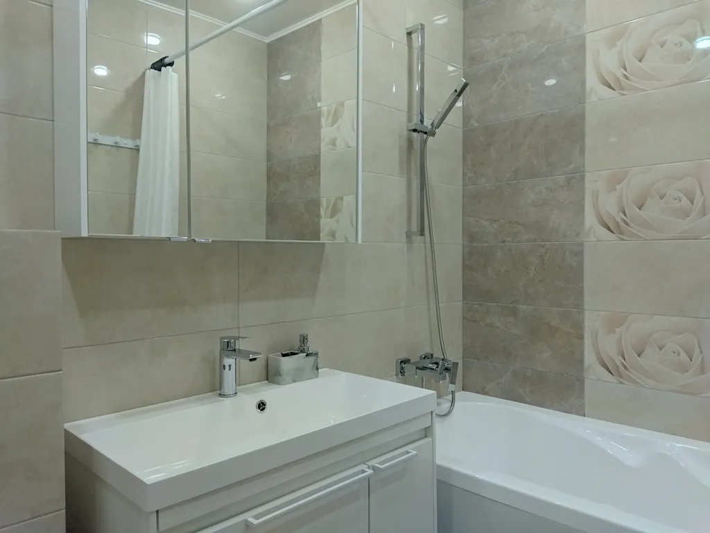 Квартира Современная квартира у авто и ЖД вокзала — Великий Новгород