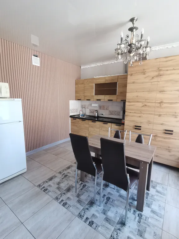 Просторная квартира-студия в Лазурном