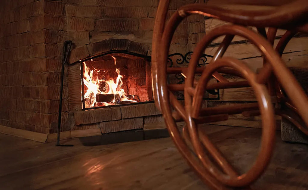 Домик с камином