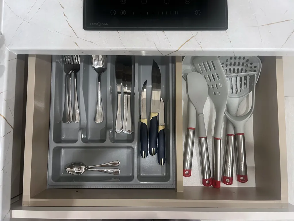 Дизайнерские апартаменты на Степана Повха