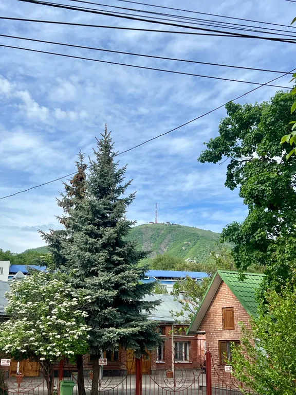 Коттедж Эко-апартаменты с видом на Машук в стиле Барн-Хаус в Цветнике — Пятигорск