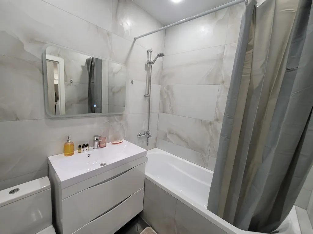 Большая квартира с видом на Волгу