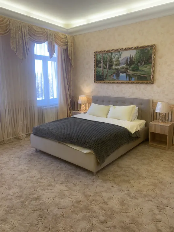 Уникальный, уютный, большой семейный дом. С видом на город