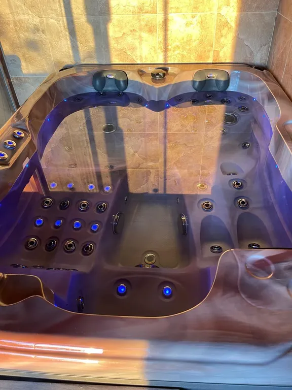 Дом с  бассейном, финской сауной, джакузи и шикарным видом на море