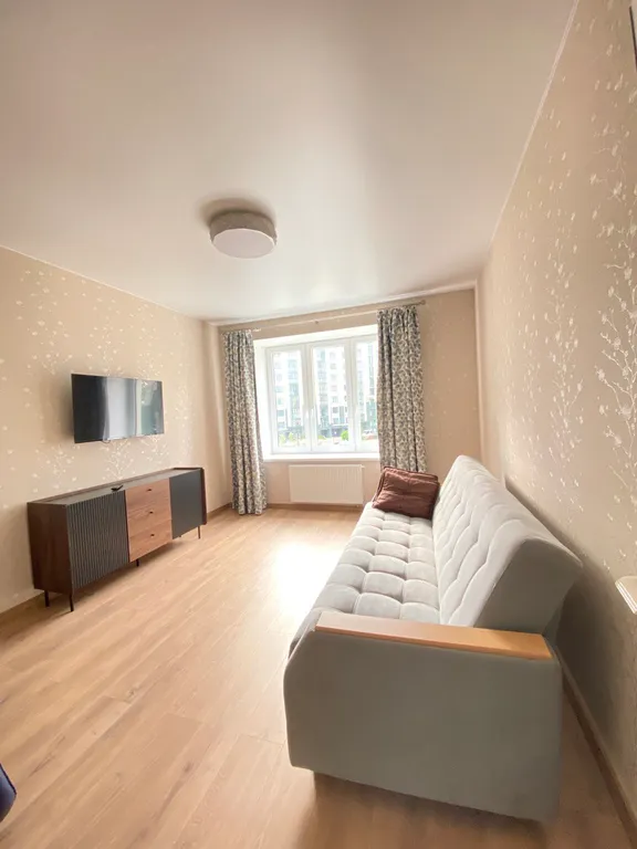 Кварира дизайнерская двухкомнатная с выездом на косу