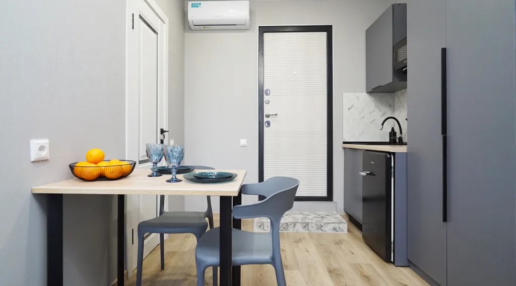 Студия для двоих в центре, рядом с метро