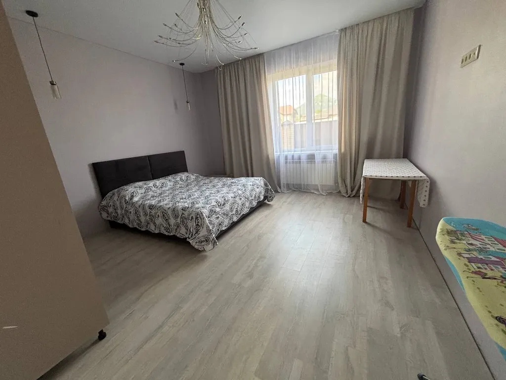 Коттедж Новый дом с видом на горы — Винсады