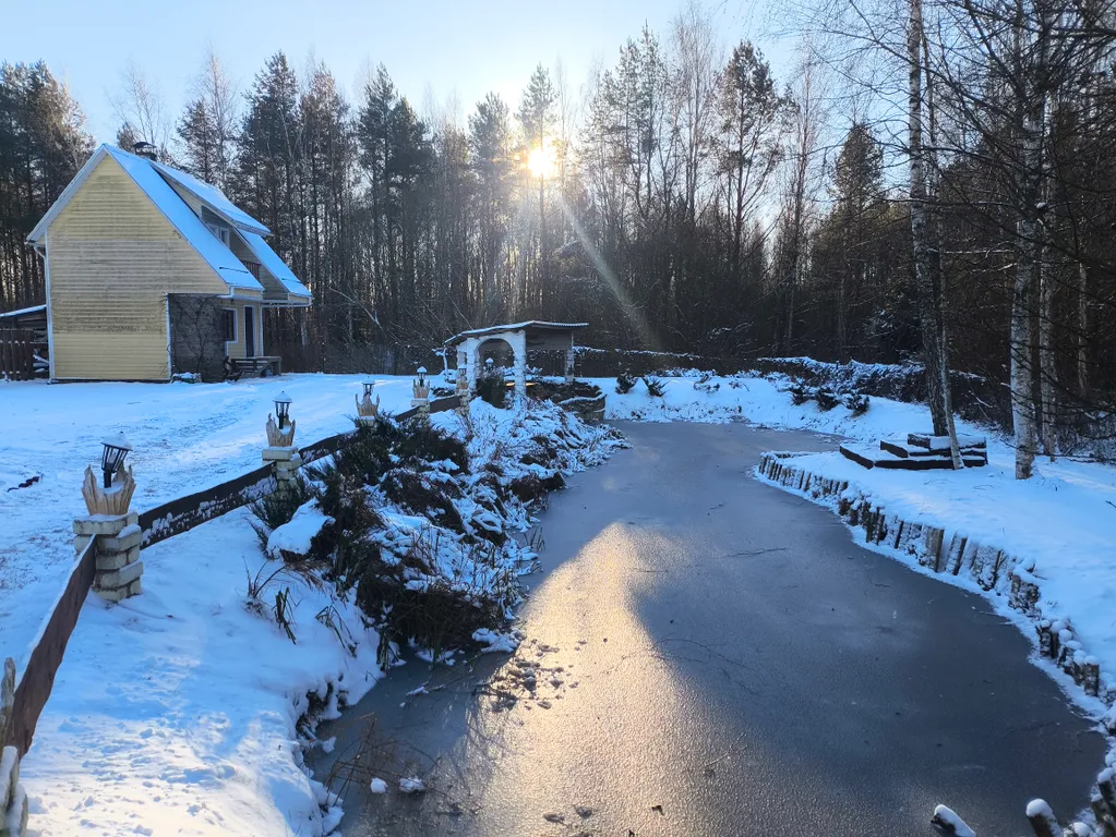 Abramovich House - Большой коттедж с видом на пруд и лес