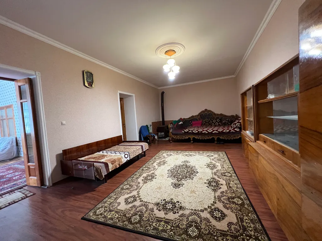 Дом в живописных горах