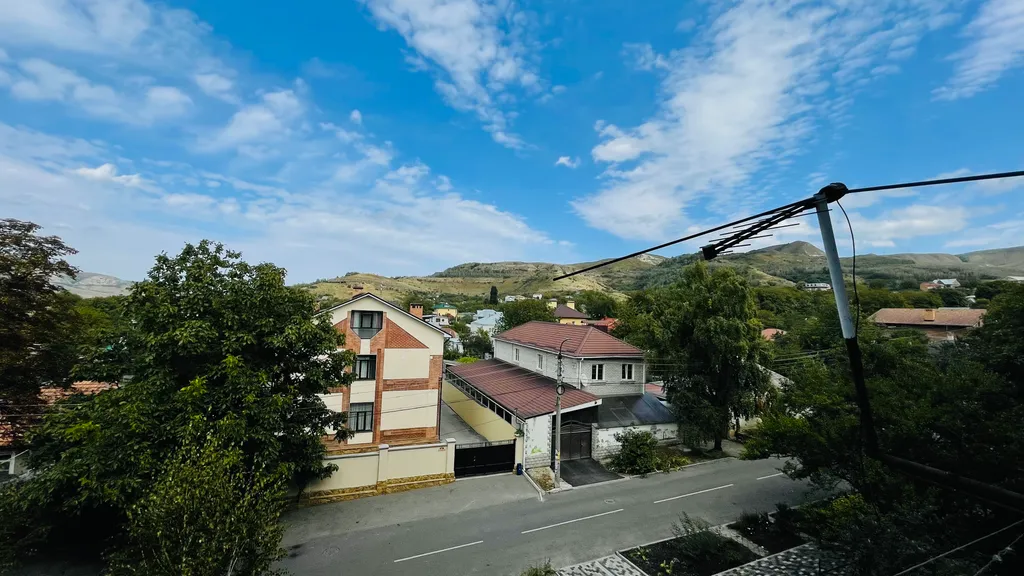 Уютная квартира с видом на горы Кавказа в курортном городе