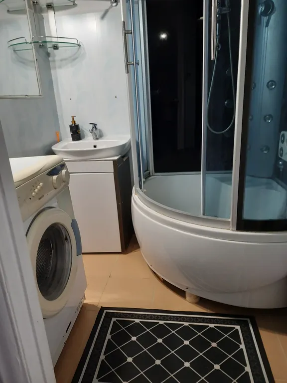 Квартира в районе ТЦ Джазмол