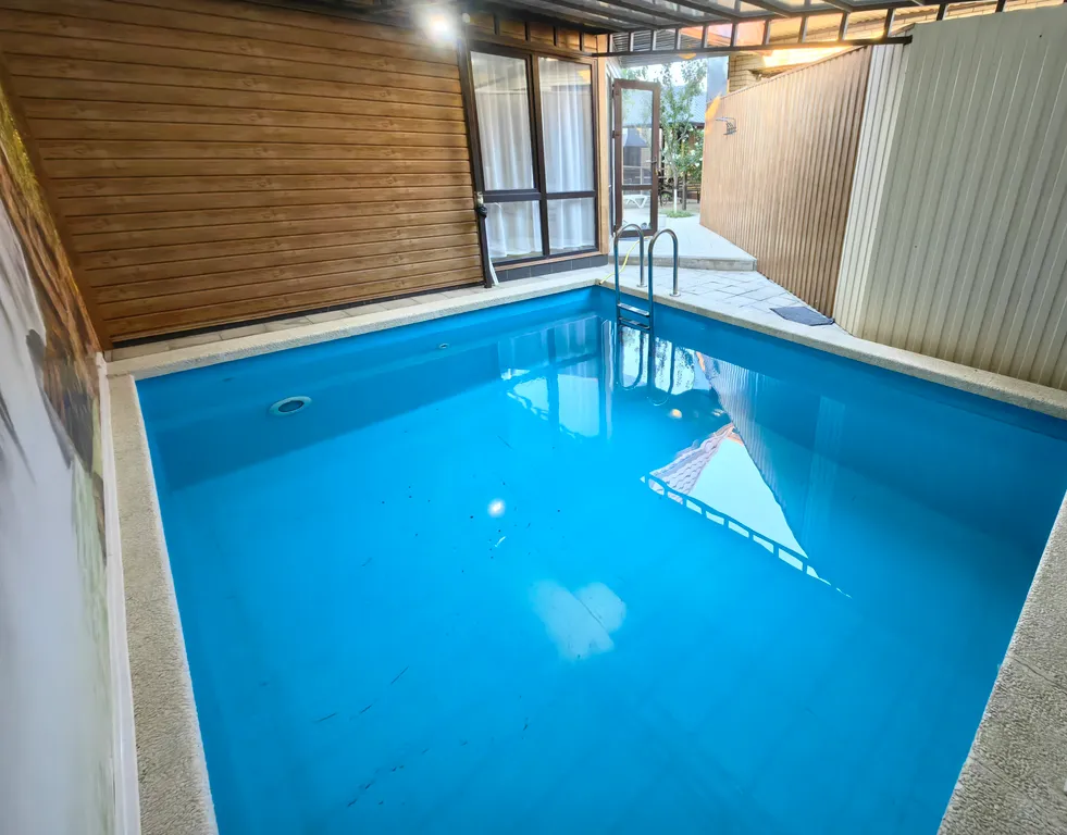 Коттедж Дом у моря с бассейном — аренда посуточно в Анапа