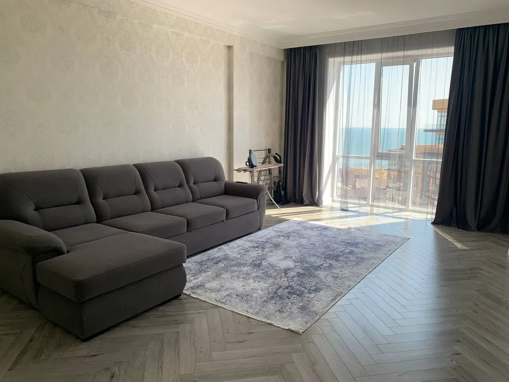 Просторная двушка с видом на море