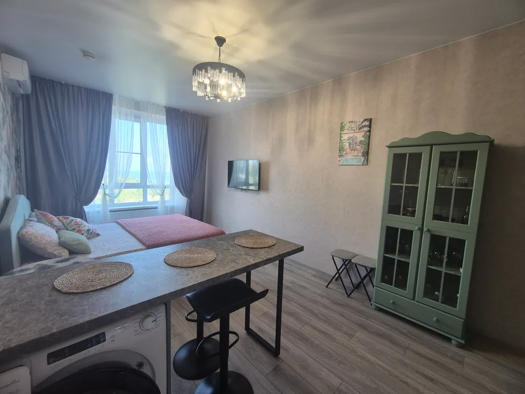 Уютная студия с потрясающим видом на море и Приморский парк