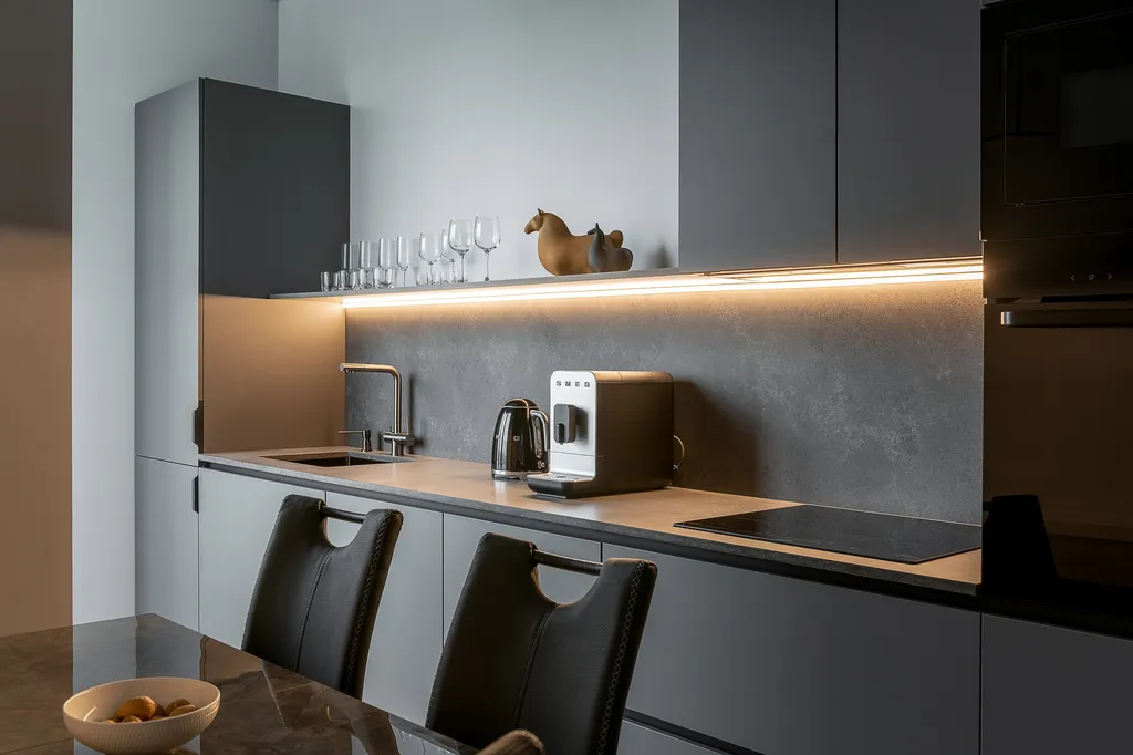 Новый панорамный апартамент с видом на море и Золотой Мост