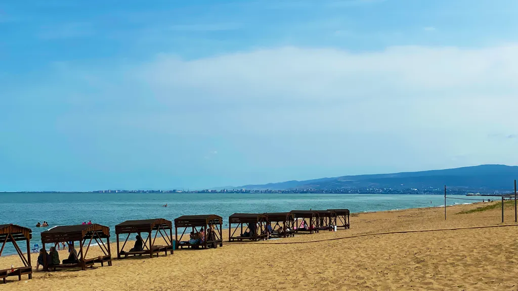 Домик у моря с мангалом