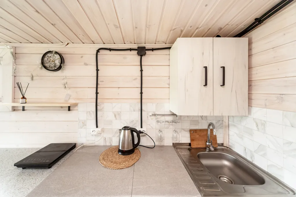 Домик на двоих с панорамным окном