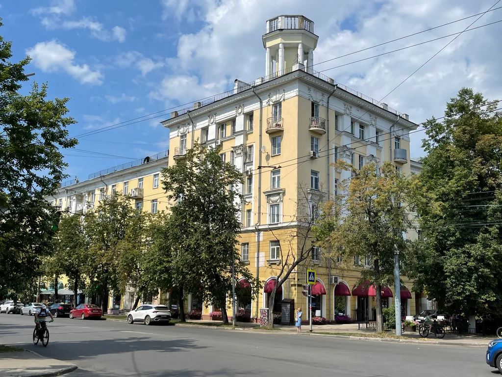 Просторная, светлая квартира в скандинавском стиле в центре города