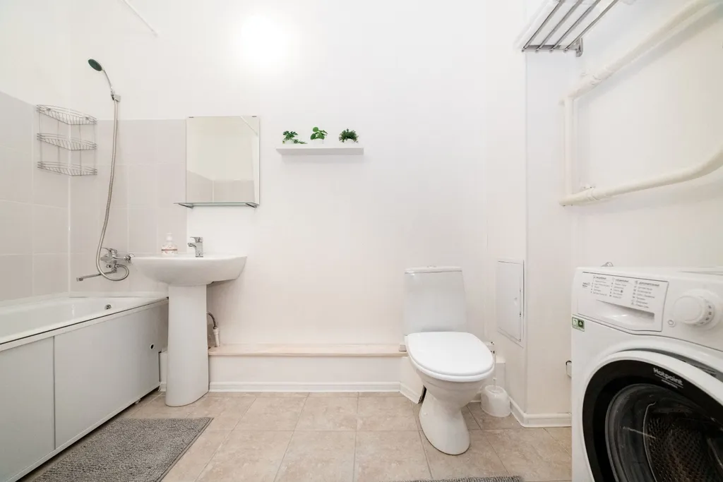 Квартира 1-комнатная большая квартира на против ТРЦ Планета — Красноярск