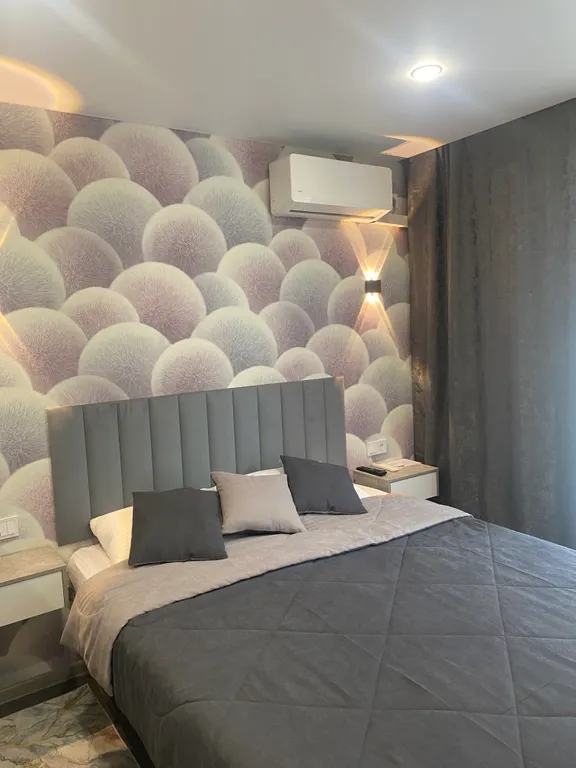 Студия с парящей кроватью