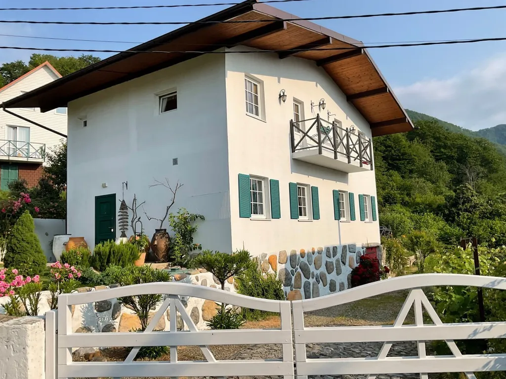 Коттедж Дом для отдыха в горах — Пластунка