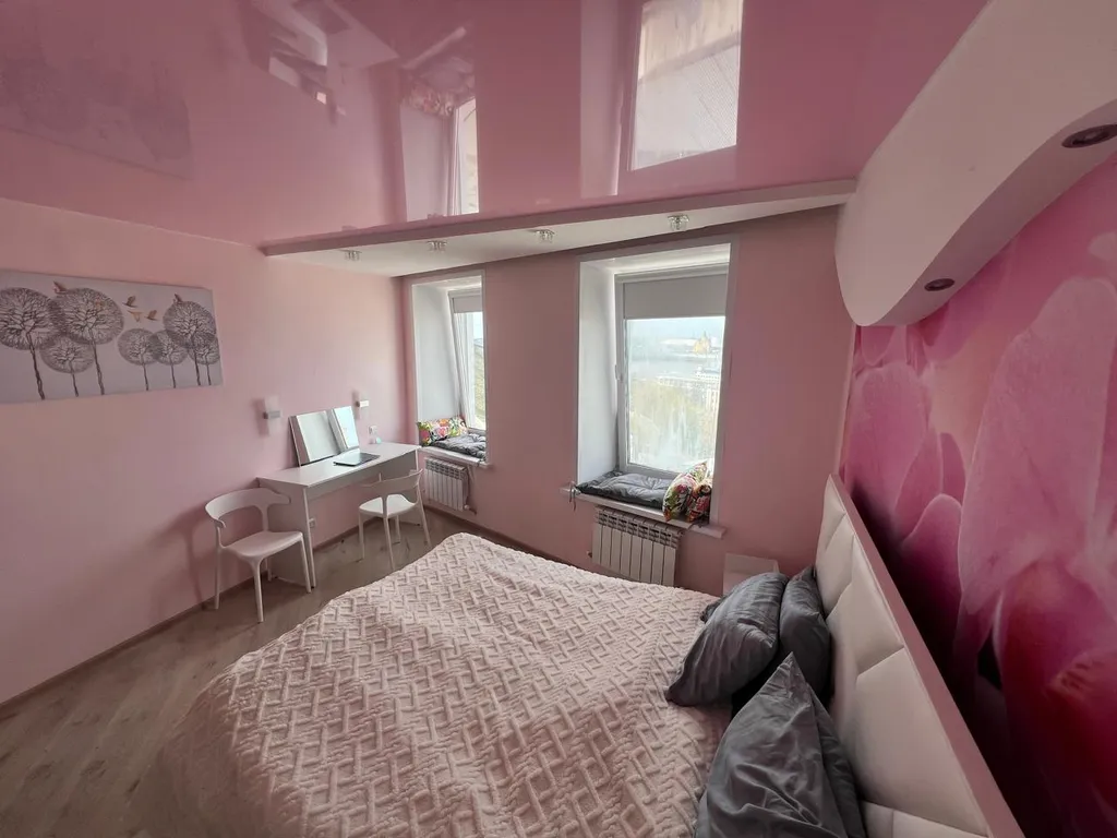 Видовая двухкомнатная квартира