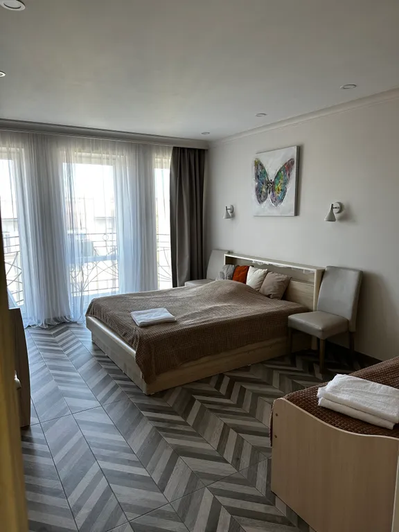 С видом на море и балконом