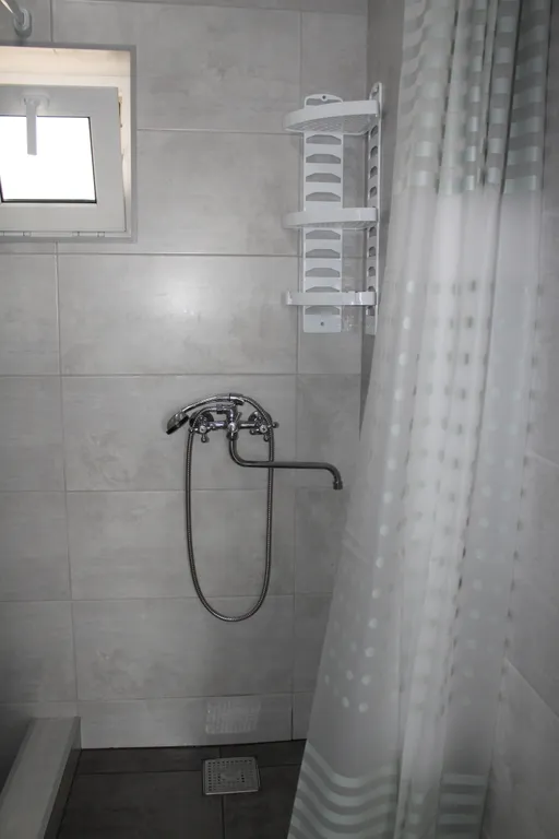 Четырехместный номер комфорт в 100 метрах от моря