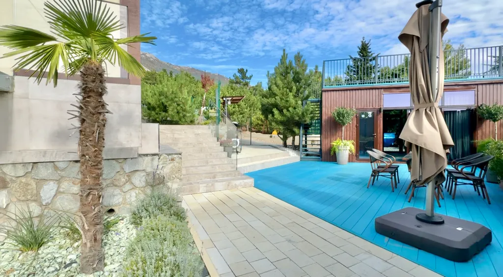 Таунхаус Фламинго, лесная зона, подогреваемый бассейн