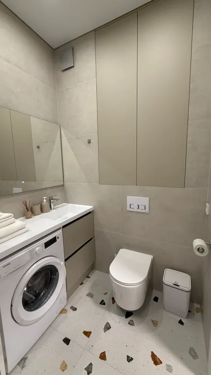 Студия на берегу моря