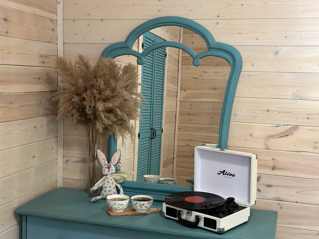 Дача с лесным характером, дровяным камином, сауной и банным чаном