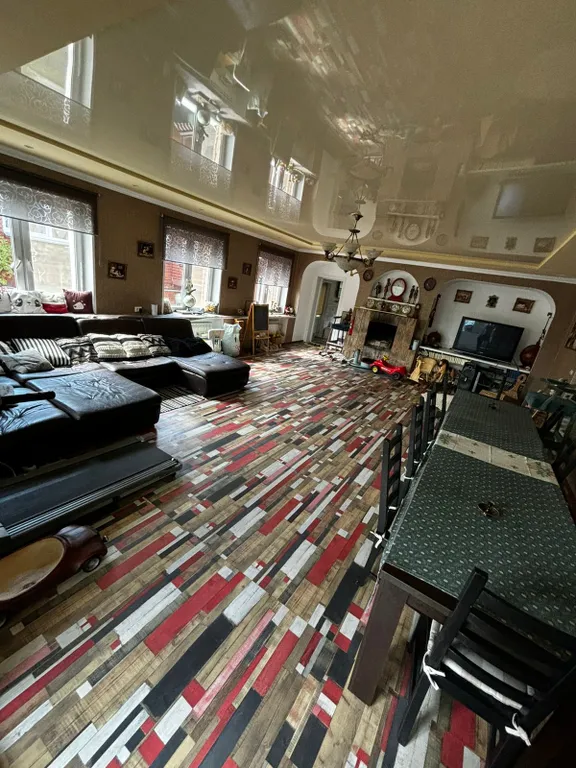 Огромный дом для отдыха с детьми