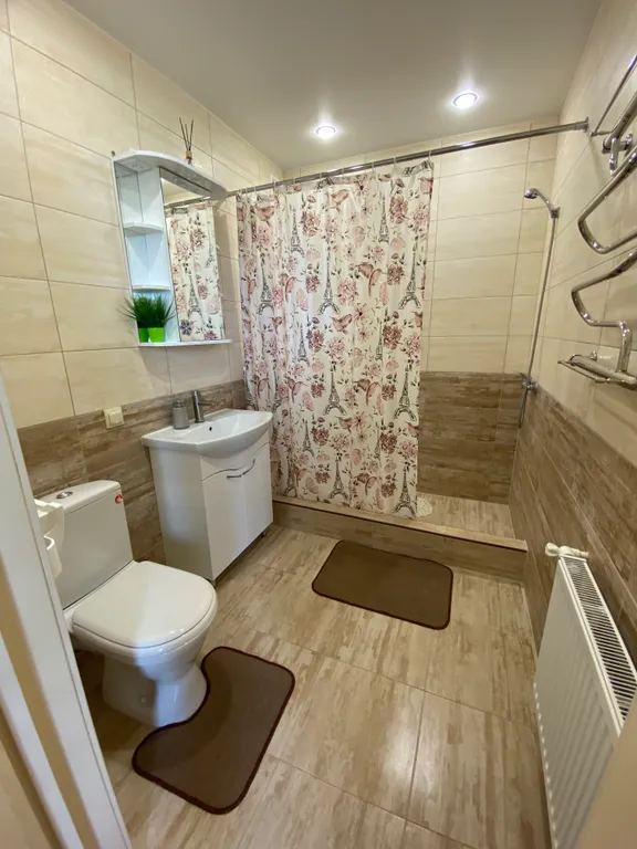 Уютный дом с большой верандой