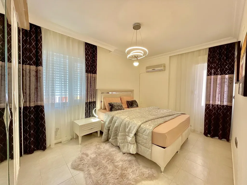 Роскошная квартира 2+1 на берегу средиземного  моря