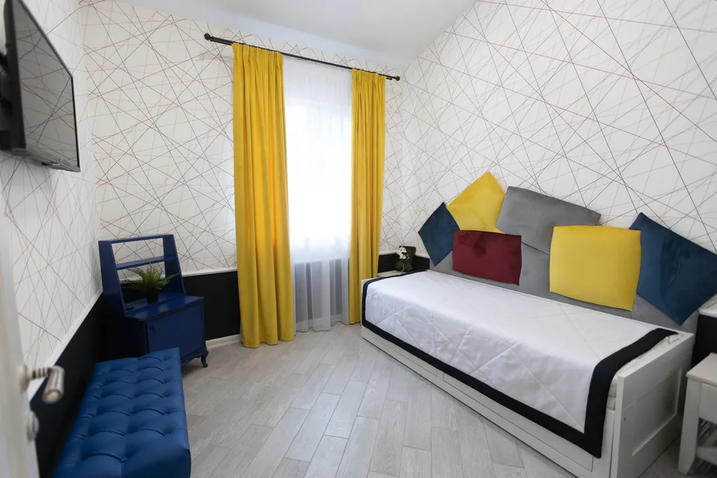 8-комнатный Дом