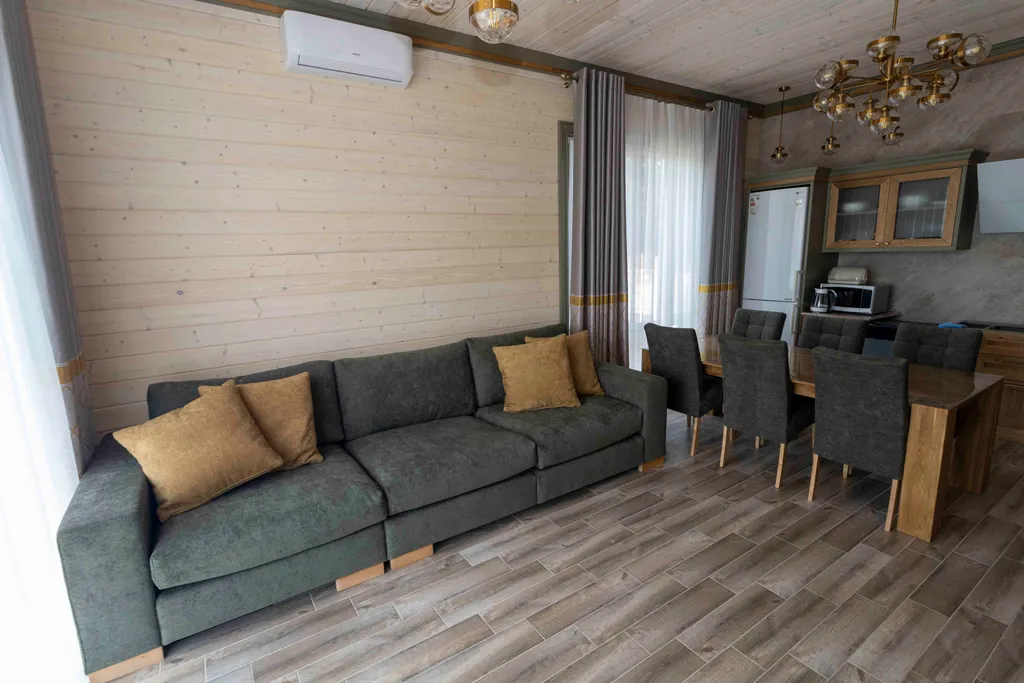 Уютный благоустроенный коттедж