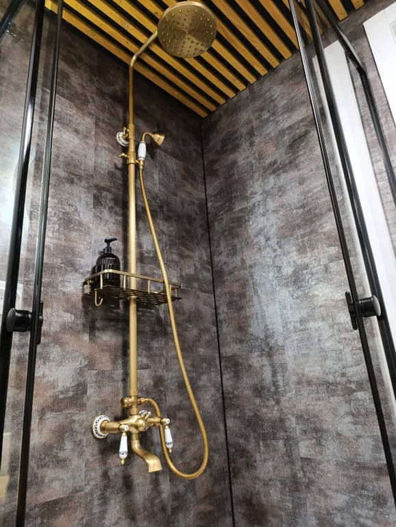 A-frame дом с видом на лес