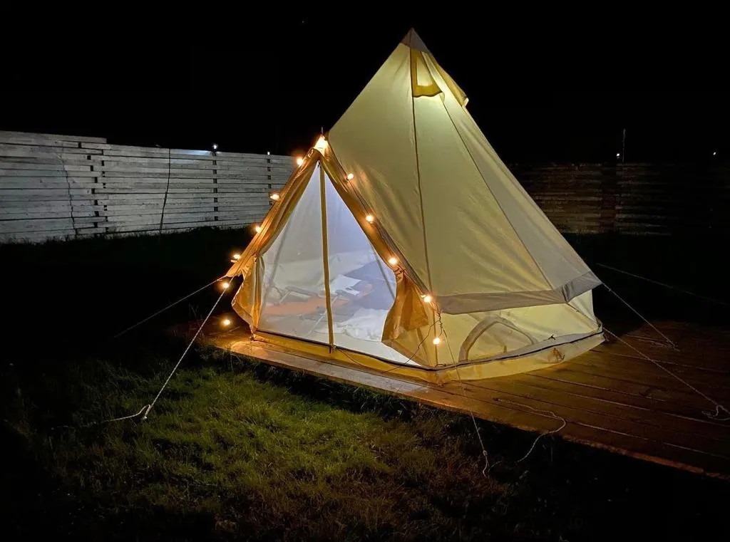 Коттедж Дубльдом по Новой Риге с видом на озеро и камином — Шаховская