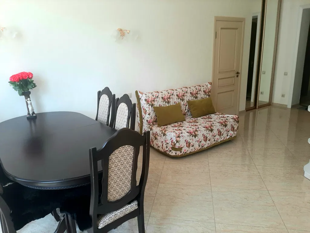 Апартаменты возле Курортного бульвара