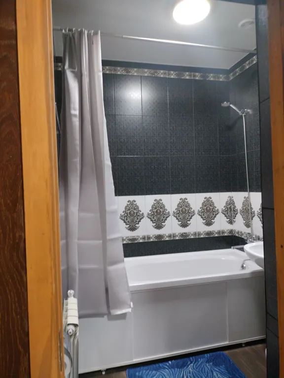 Комната в уютном теплом в доме с парковой и видеонаблюдением