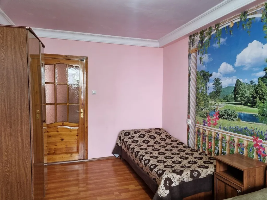 Квартира на набережной