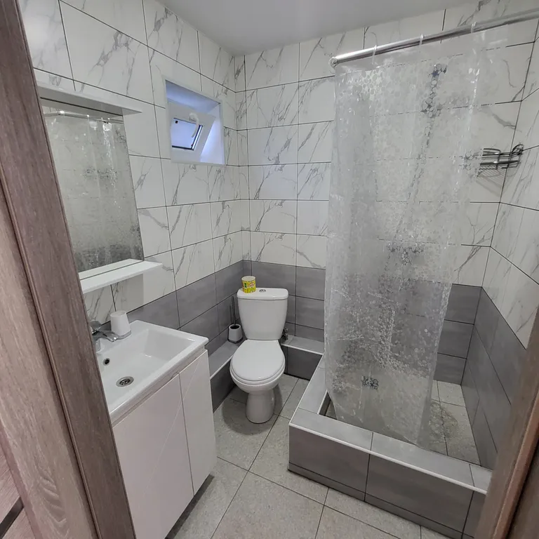 №11 2-х комнатный номер на первом этаже